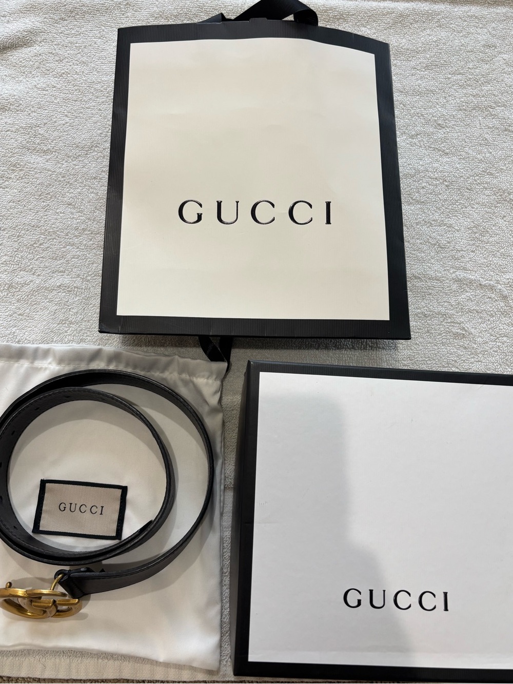 Gucci Leather Belt with Gold Double G Buckle - Picture 3 of 3